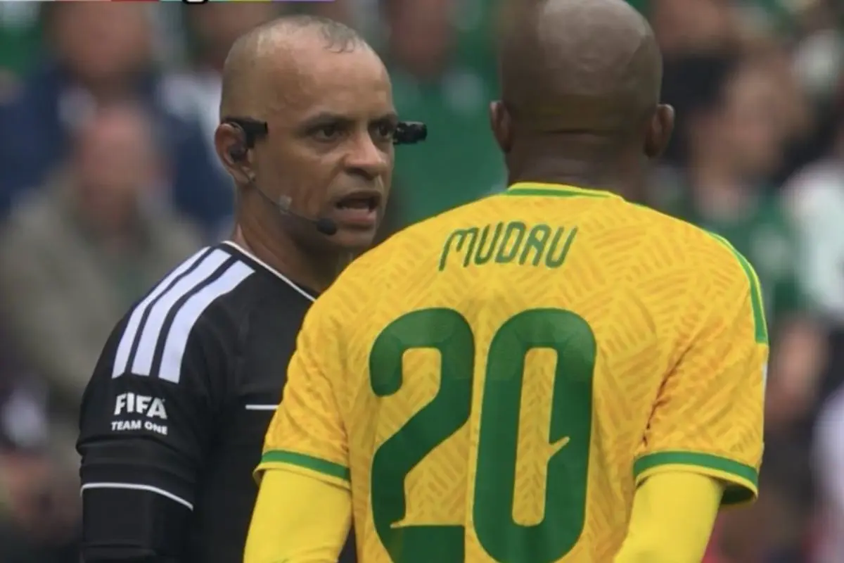 Reações na África do Sul à arbitragem de Wilton Sampaio