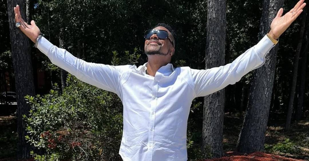 Astro de Hollywood explica por que está há três anos sem sexo