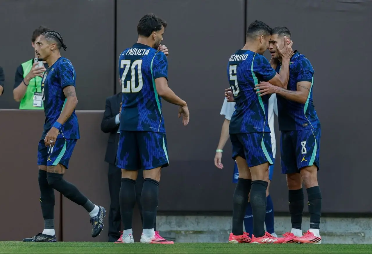 Seleção brasileira derrota Egito no último amistoso antes da estreia da Copa do Mundo