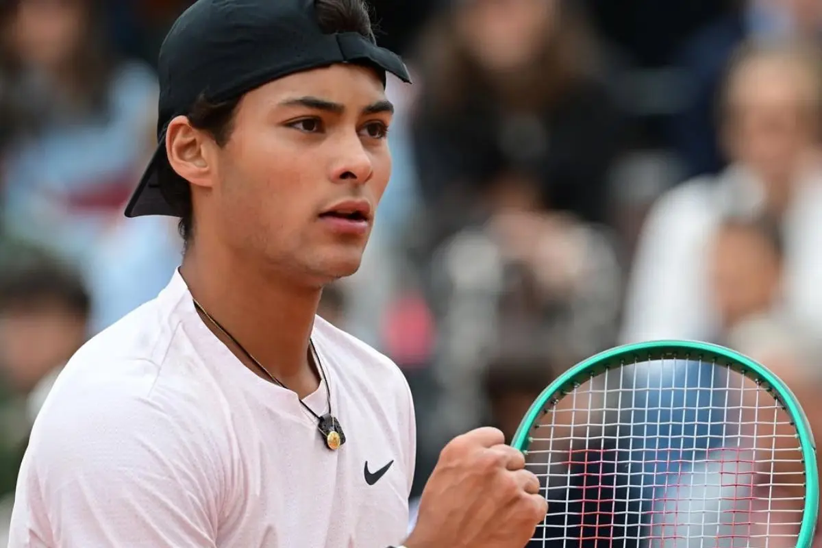 Tenista de Goiás é campeão juvenil de Roland Garros