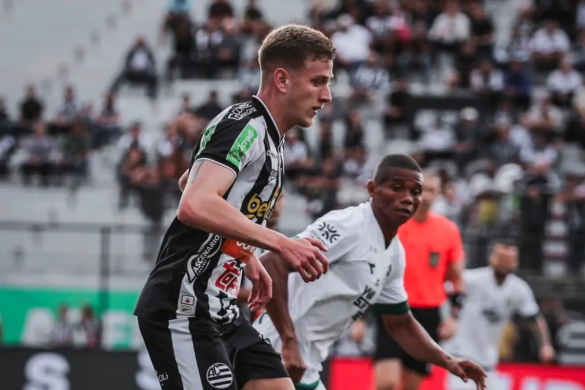Thiago pega pênalti, mas Goiás deixa vitória escapar em Minas