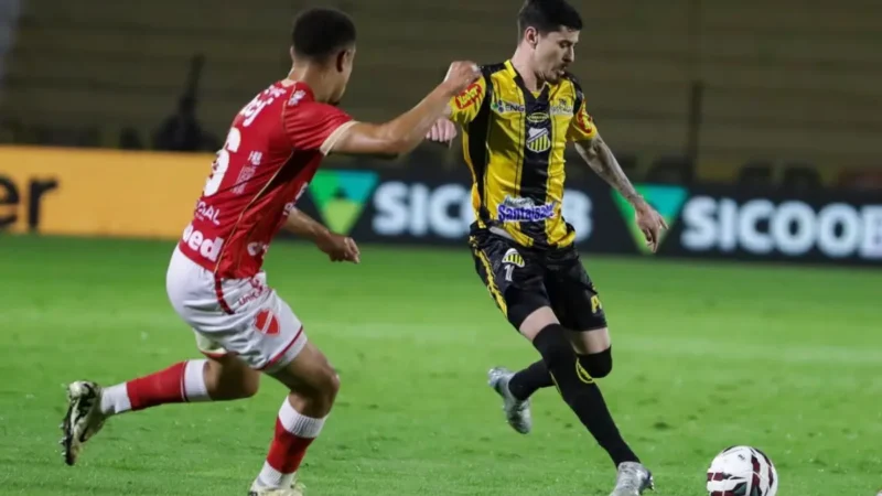 Vila Nova busca empate, mas sofre gol no fim e perde para o Novorizontino