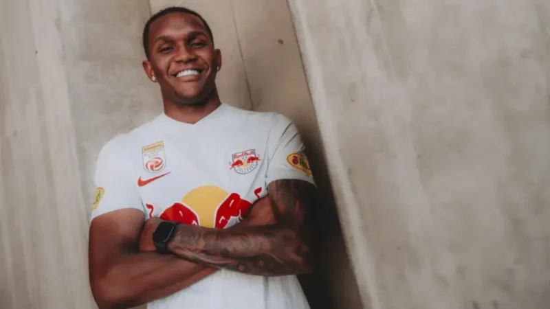 Vila Nova encaminha contratação de zagueiro ex-Salzburg, diz imprensa