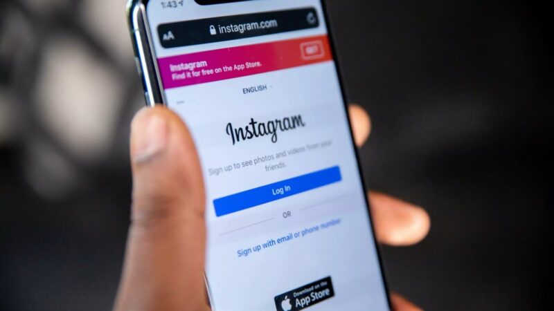 Whatsapp e Instagram fora do ar? Saiba o que aconteceu