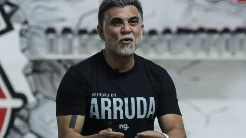 Zagueiro da Copa de 94, Ricardo Rocha é preso antes de sair do Brasil