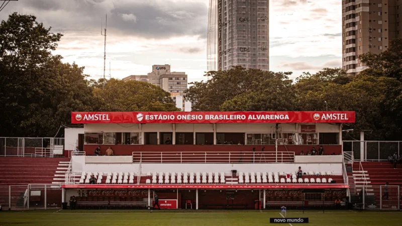 estádio do Vila Nova sedia evento de troca de figurinhas
