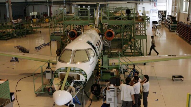 Embraer ganha com procura por caças Gripen em meio a tensões geopolíticas