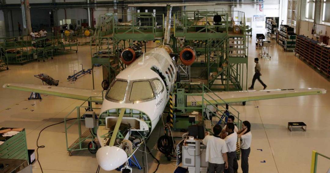 Embraer ganha com procura por caças Gripen em meio a tensões geopolíticas