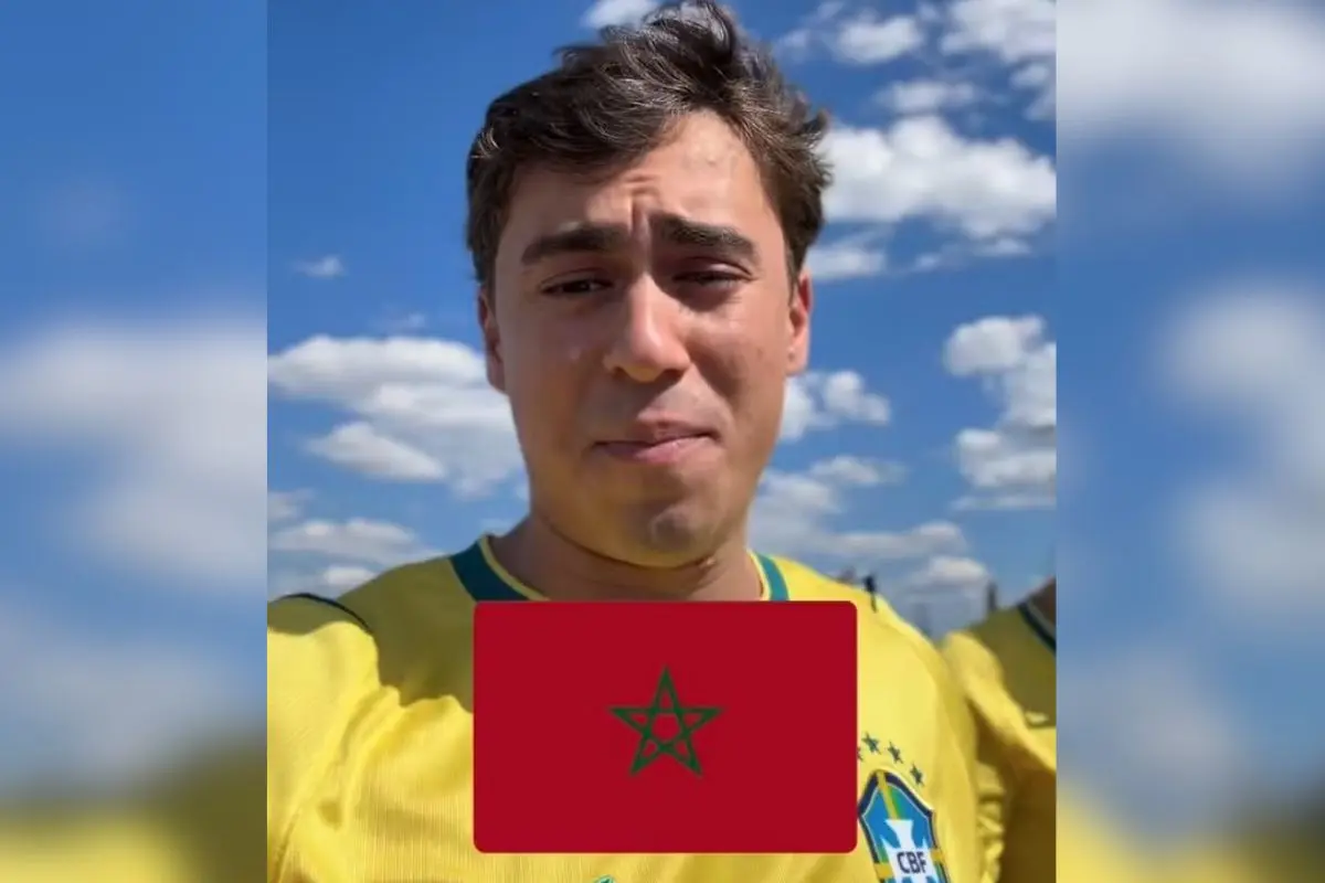 ‘vermelho com estrela no meio’