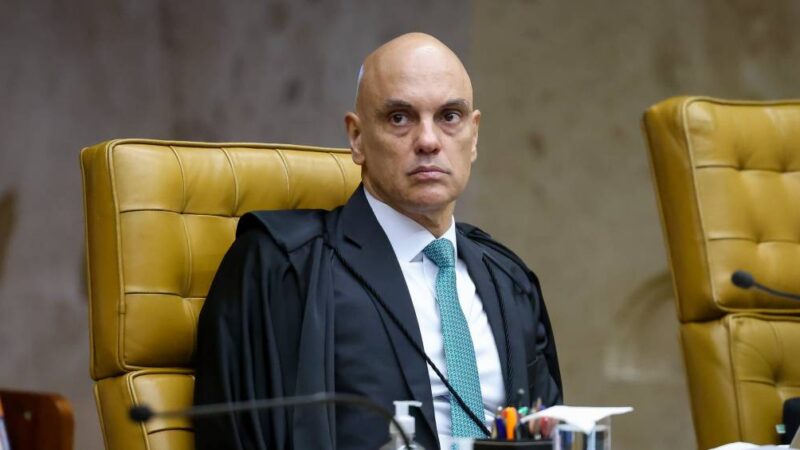 O recado de Alexandre de Moraes a Flávio Bolsonaro: ‘Patética a alegação’