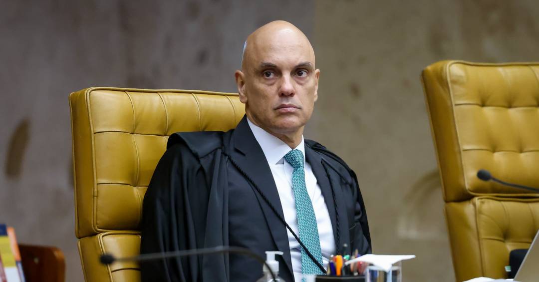 O recado de Alexandre de Moraes a Flávio Bolsonaro: ‘Patética a alegação’