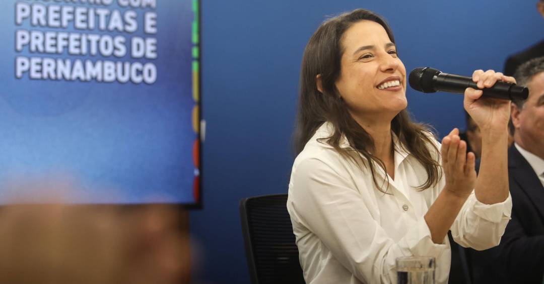 Os três fatores que explicam a virada de Raquel Lyra nas pesquisas, segundo cientista político