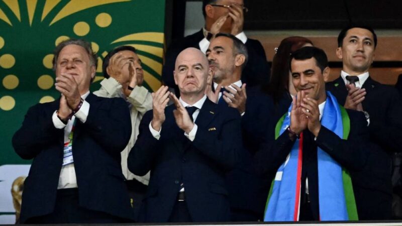 O segredo do presidente da Fifa para estar em tantos jogos durante a Copa