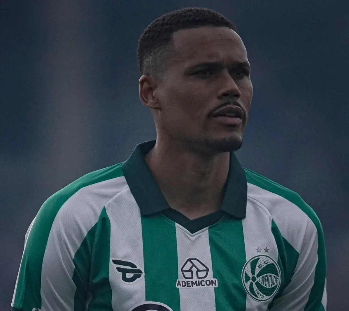 Atlético acerta com volante ex-Sport e Juventude