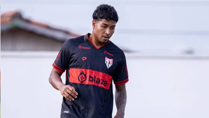 Atlético rescinde contrato de volante pouco aproveitado