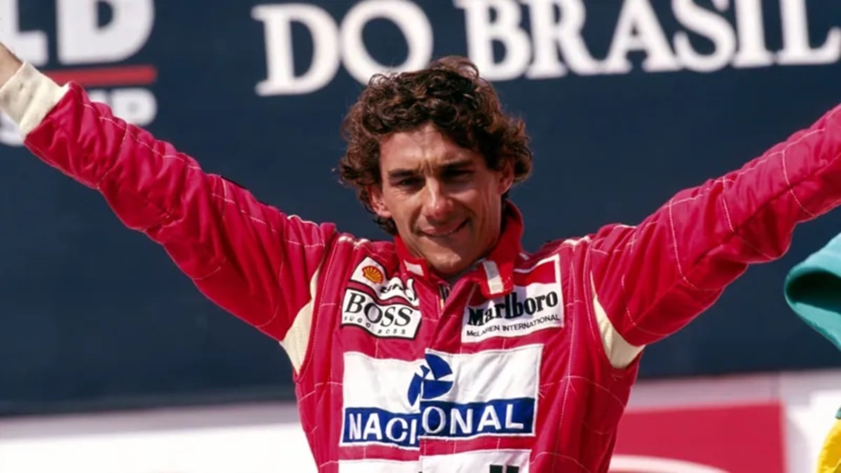 Ayrton Senna é reconhecido como Herói da Pátria no Brasil