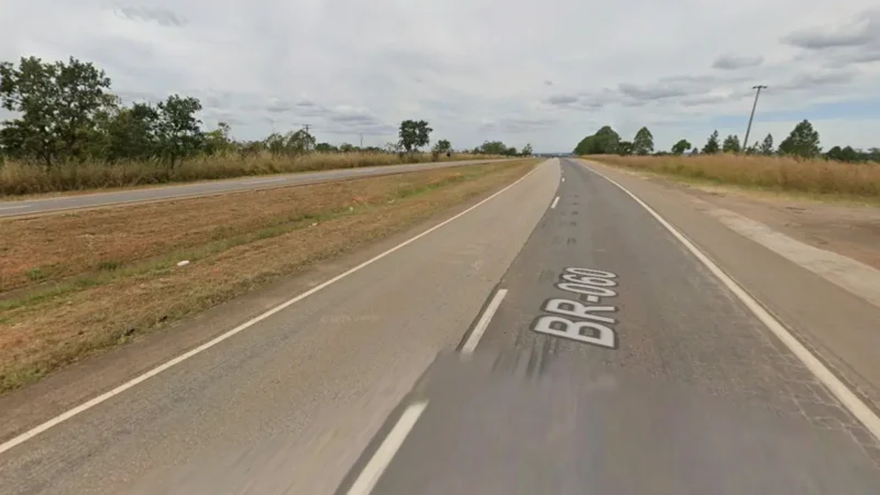 BR-060 é interditada entre Terezópolis e Goianápolis