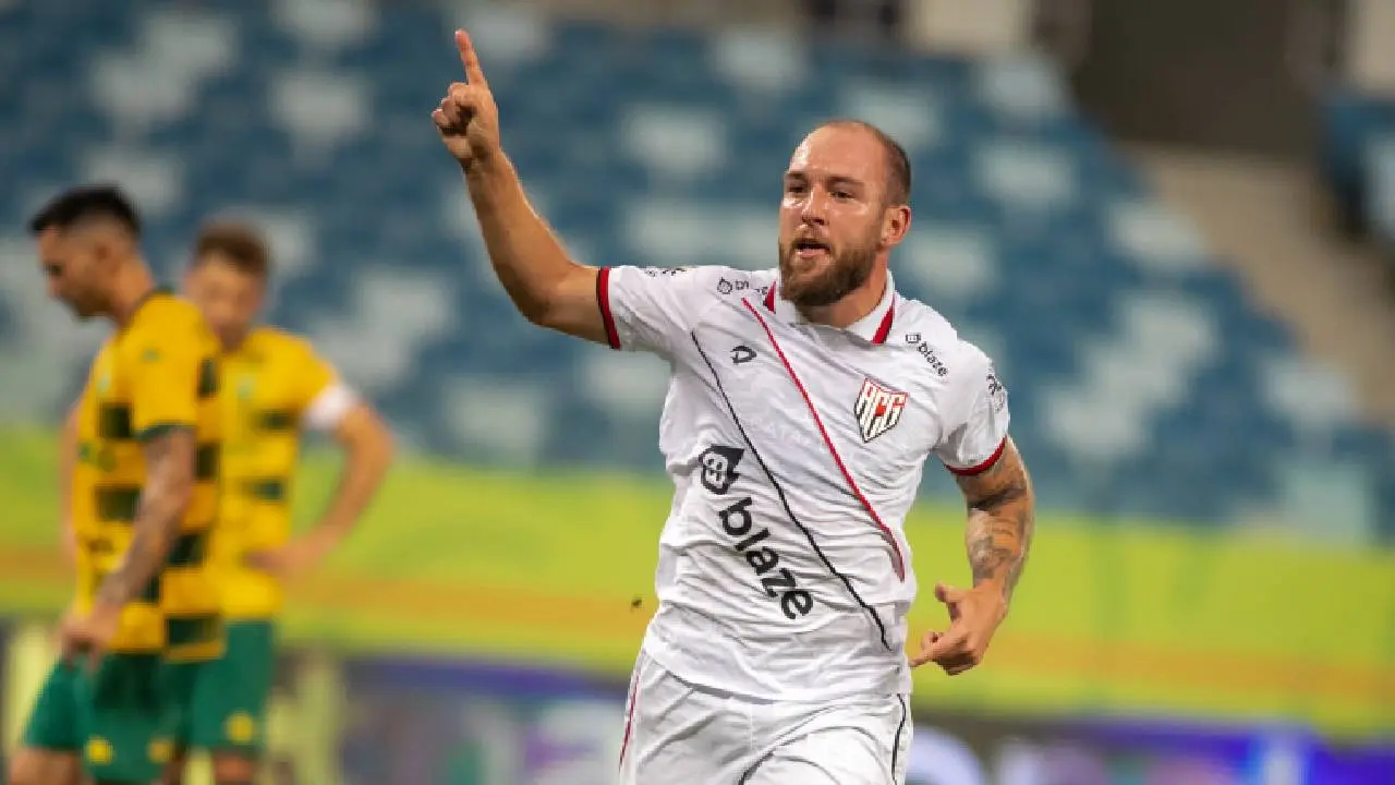 Bruno José desencanta e Atlético vence o Cuiabá