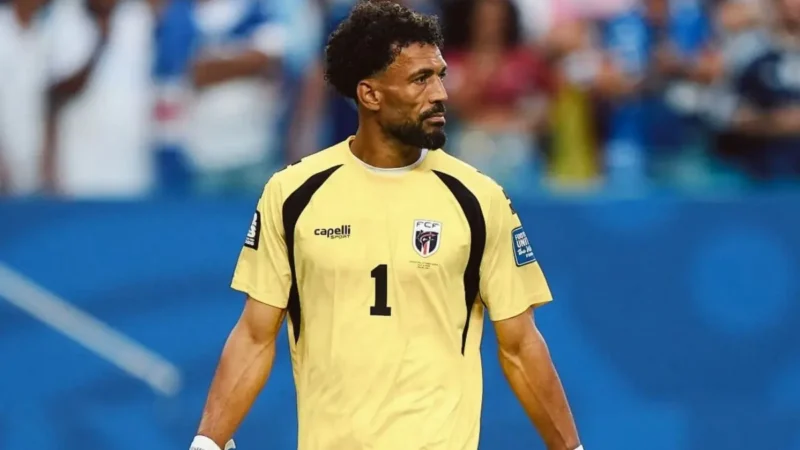 Colo-Colo anuncia Vozinha e técnico diz “apenas mais um jogador”