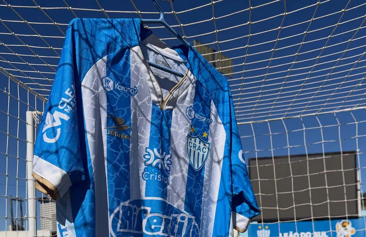 Crac completa 95 anos um dia após eliminação na Série D