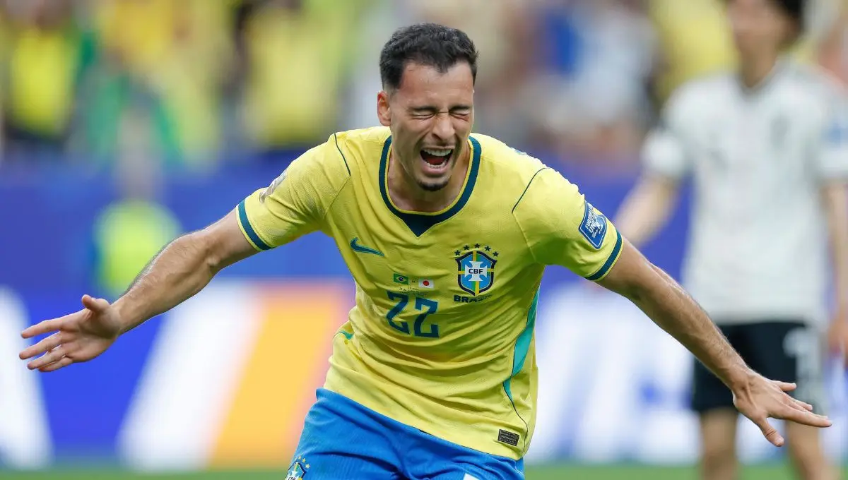 Deputado quer proibir jogadores de times estrangeiros na seleção