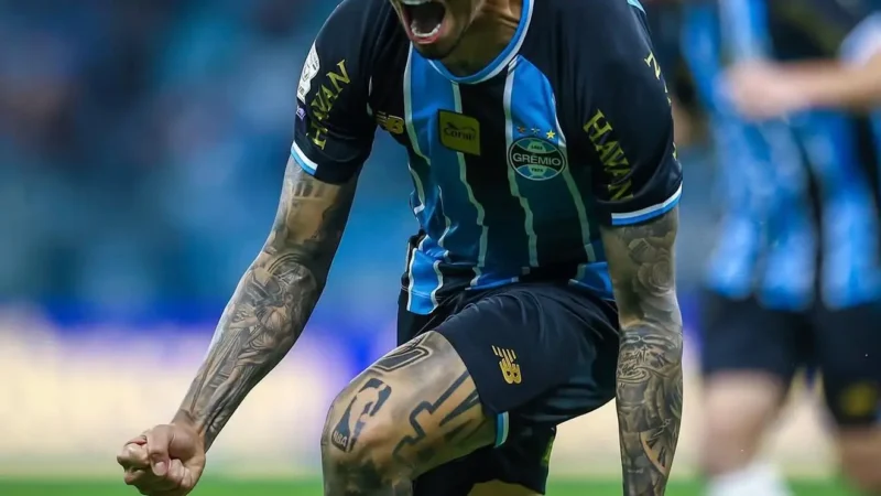 Diego Caito estreia com gol pelo Grêmio após deixar o Goiás