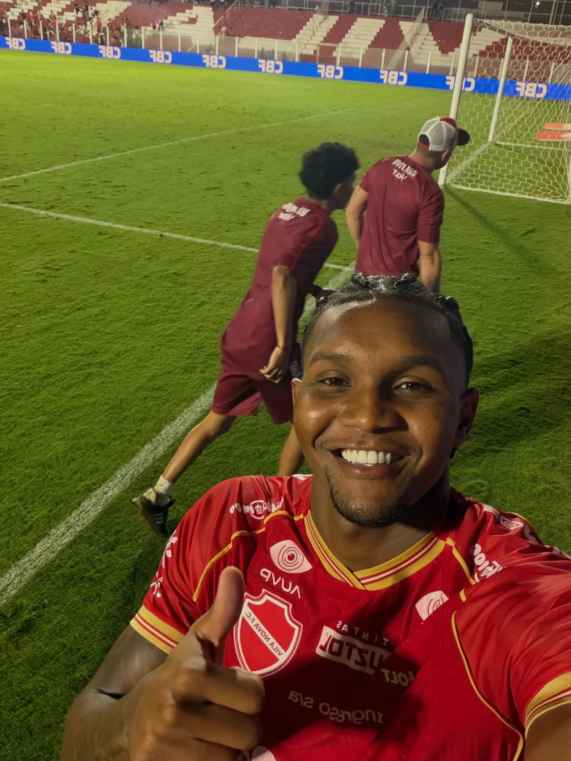 Douglas Mendes mira Série A com Vila e volta à seleção brasileira