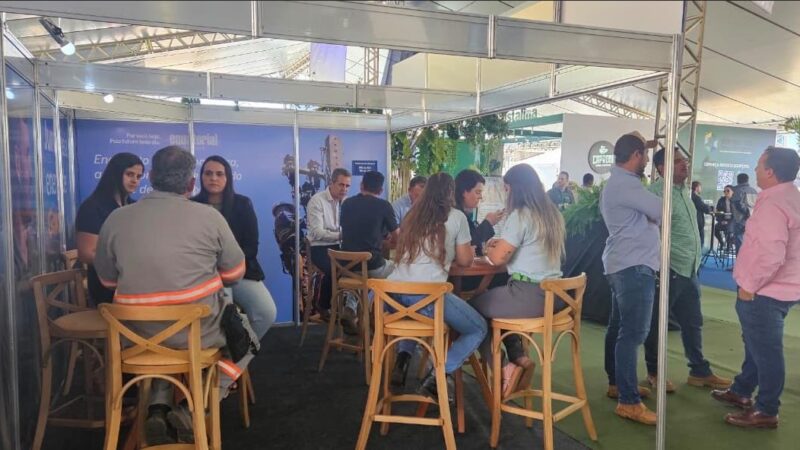 Equatorial Goiás atende produtores em feiras do agro