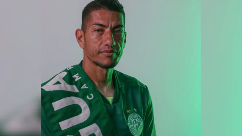 Ex-Vila Nova rescinde contrato com o Guarani