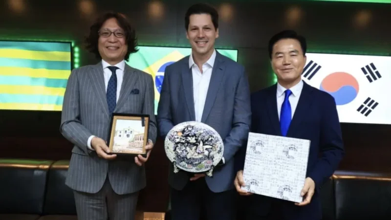 Goiás assina acordo para instalar fábrica sul-coreana de armas