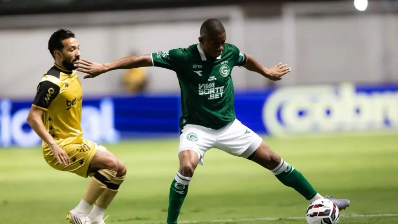 Goiás evita derrota nos minutos finais e empata com o Sport