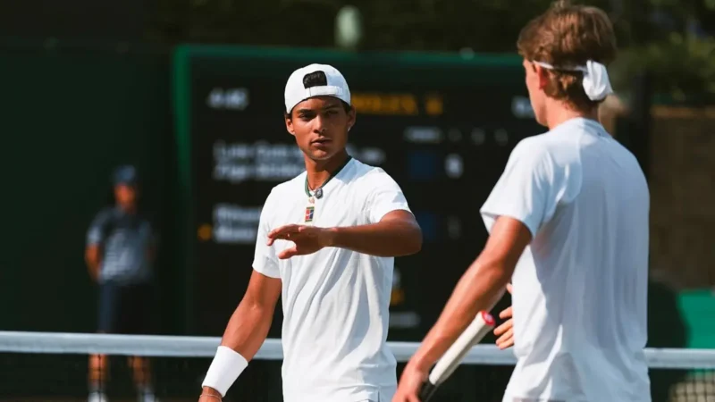 Guto Miguel conquista título de duplas em Wimbledon juvenil