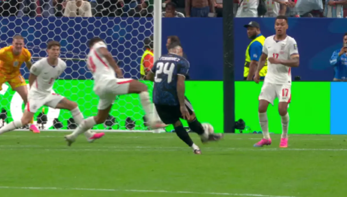 Inglaterra recua demais e toma virada da Argentina na semifinal