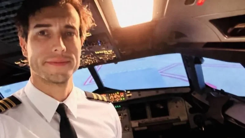 Instrutor de voo salta de avião e deixa aluna sozinha a bordo