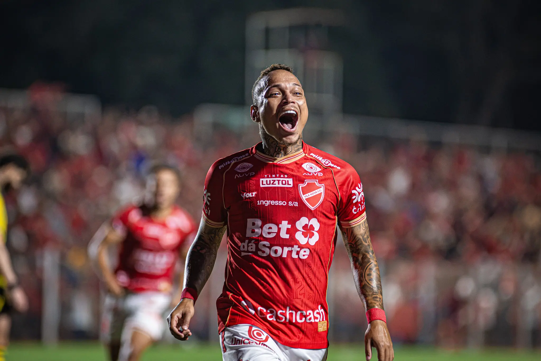 Janderson embala na Série B e assume protagonismo no Vila