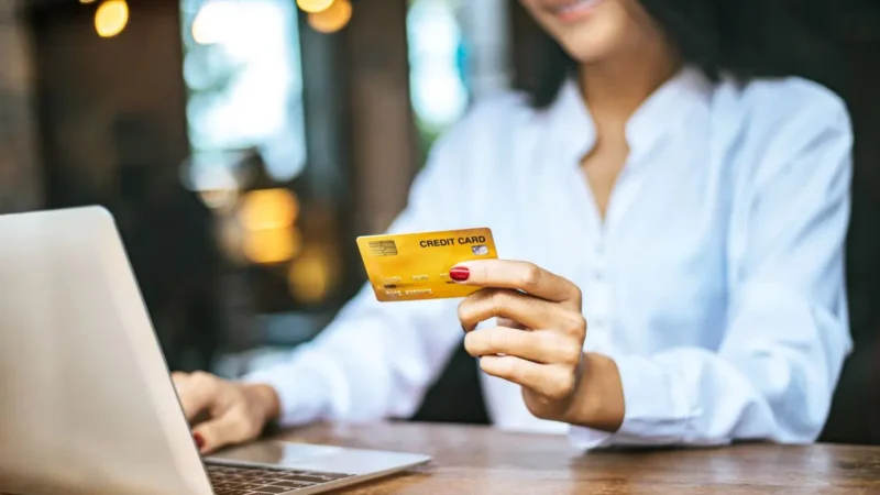 Justiça condena Itaú por antecipar parcelas sem autorização