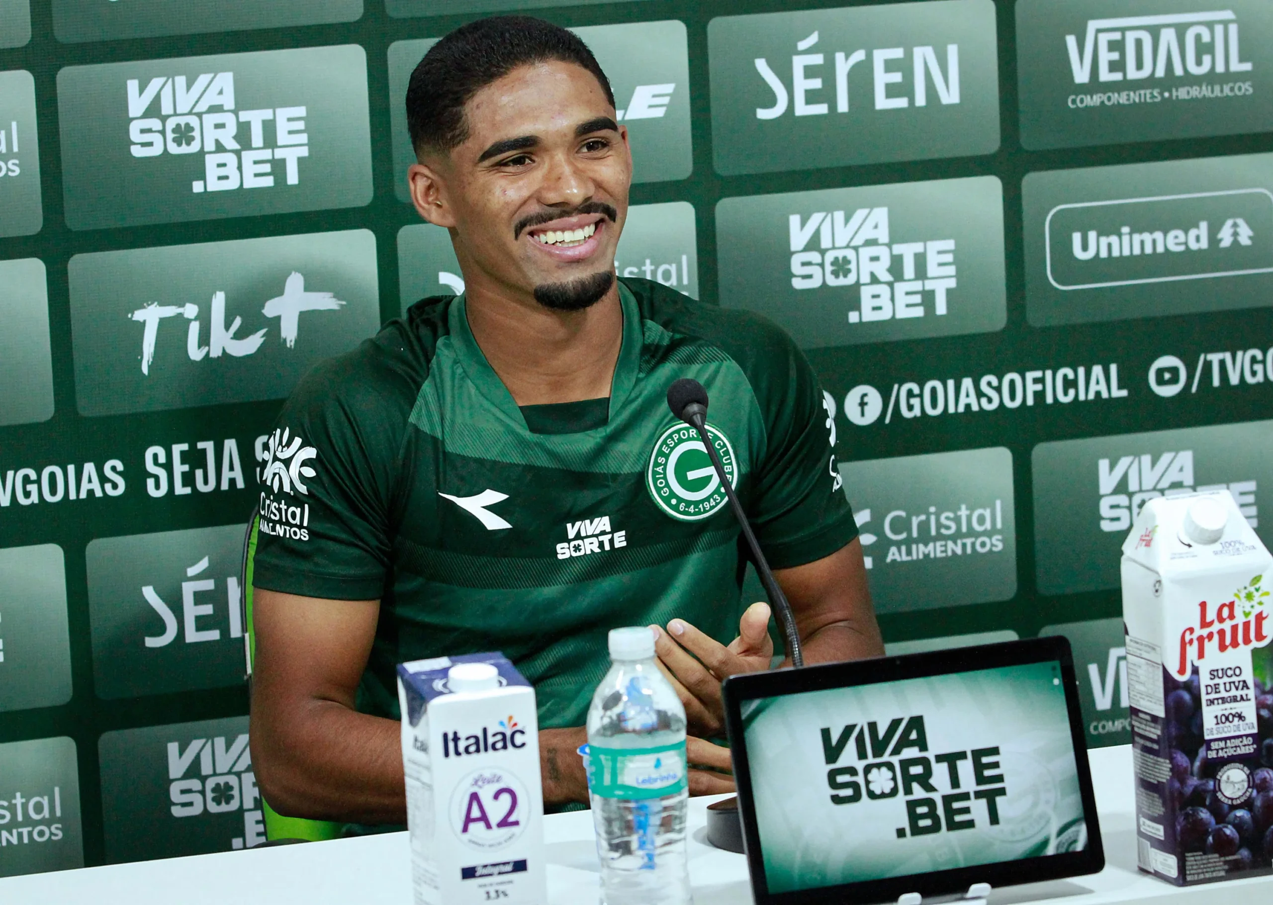 Kadu Souza revela superação de vida: “fui até pedreiro”