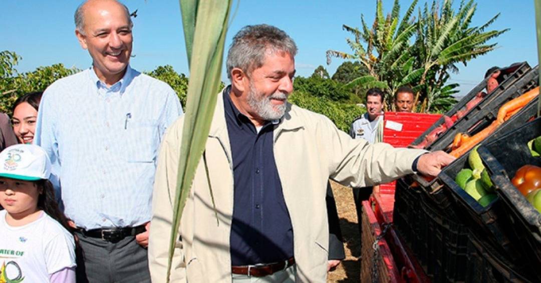 O ‘namoro’ do PT e de Lula com o ex-inimigo José Roberto Arruda