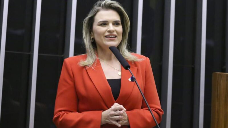 Eleição vai definir ‘praticamente uma década do Brasil’, diz Marília Arraes