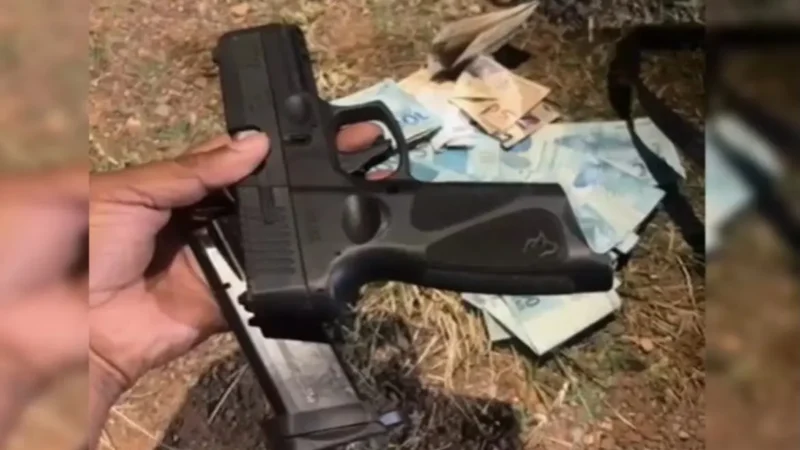 Menina de 11 anos é encontrada sozinha com arma e dinheiro em Luziânia