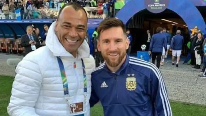 Messi iguala Cafu e alcança feito histórico em finais de Copas