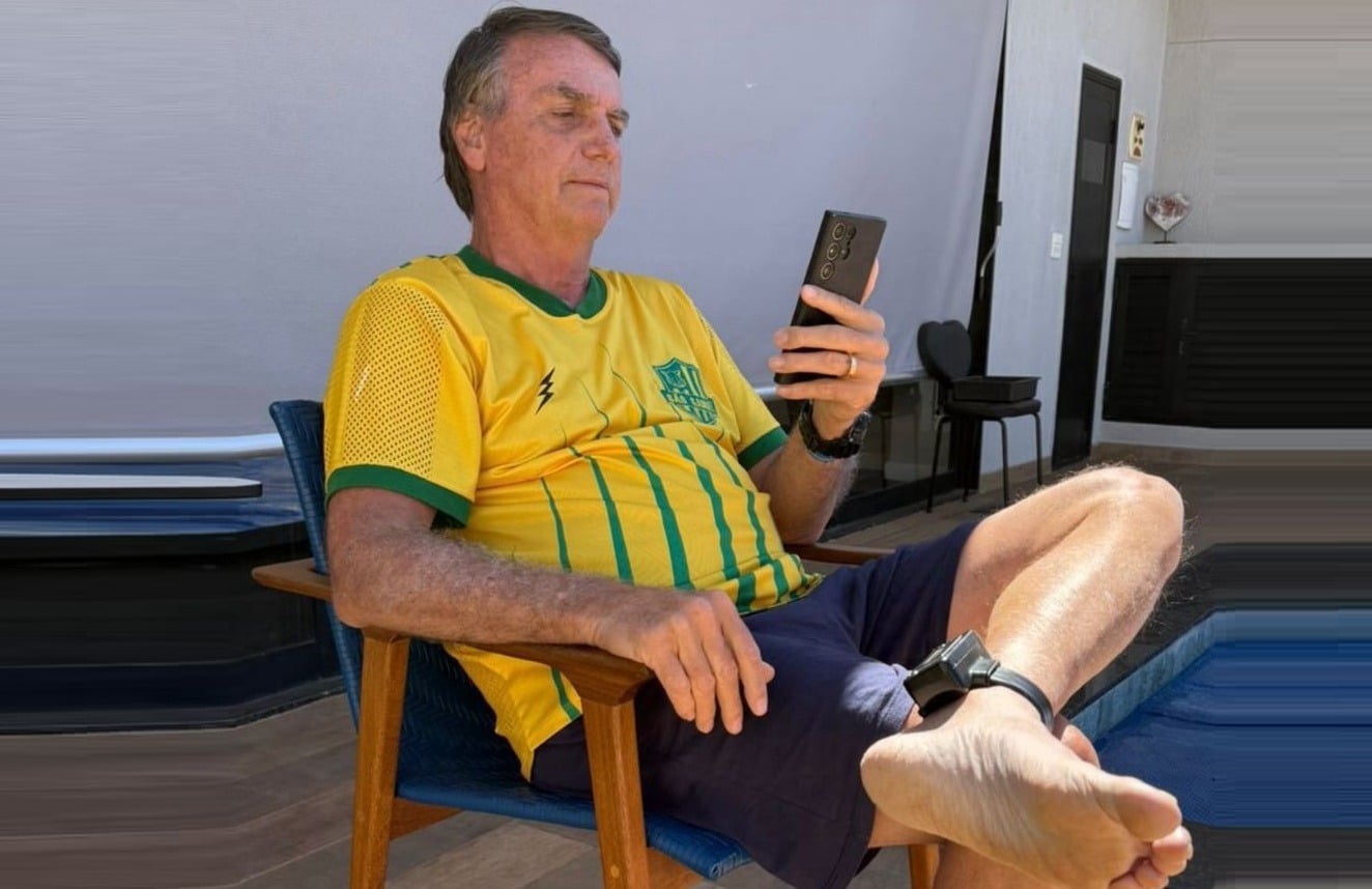 Moraes mantém prisão domiciliar de Bolsonaro