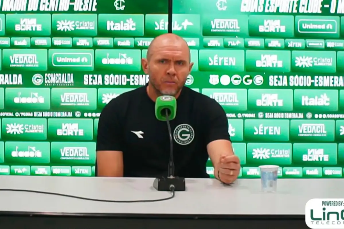 Mozart defende atuação do Goiás após derrota para o América-MG
