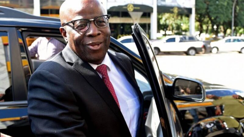 A contagem regressiva para Joaquim Barbosa desistir da candidatura à Presidência
