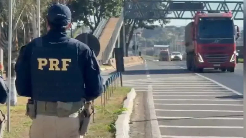 PRF intensifica fiscalização nas rodovias de Goiás
