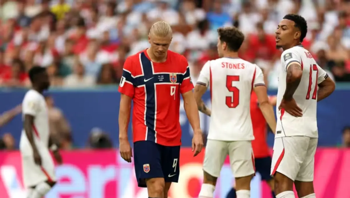 Para surpresa geral, técnico da Noruega tira Haaland do jogo