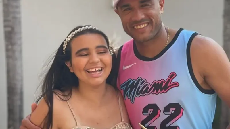 Roger Silva dá show de empatia e inclusão com repórter PCD