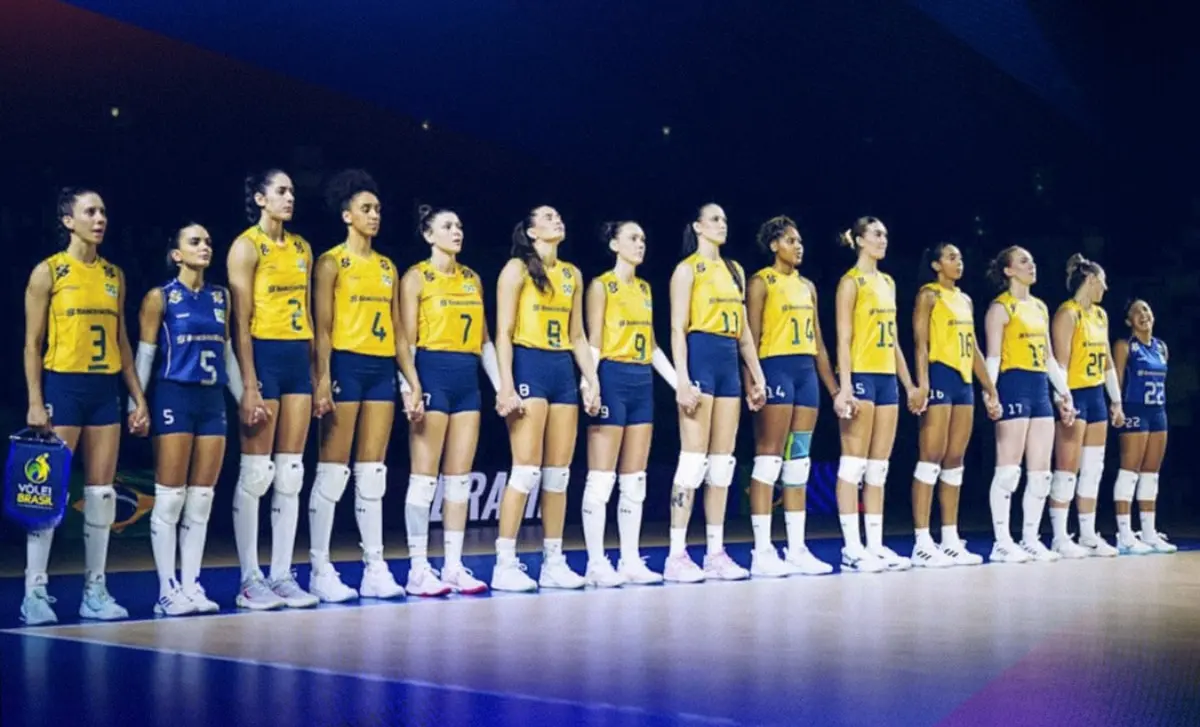 Seleção vence mais uma e se classifica de forma antecipada