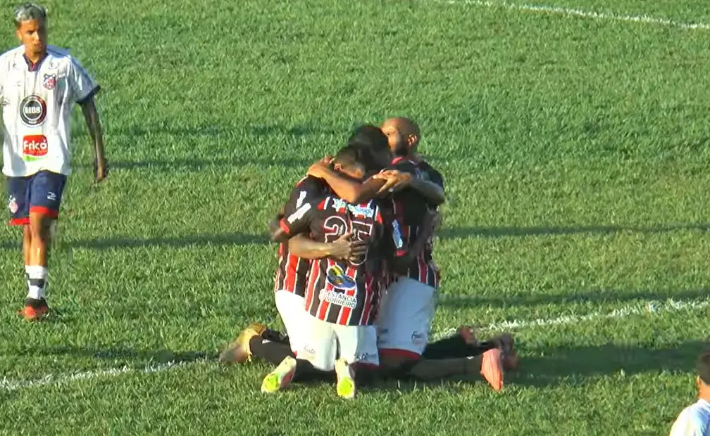 Sem Walter, Tupy estreia com vitória na Divisão de Acesso