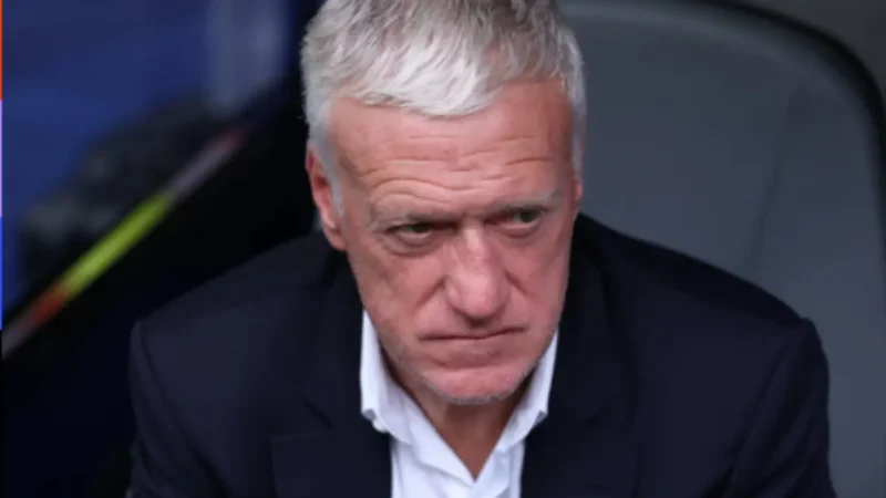Técnico Deschamps diz que ambiente ao redor dele na França ‘ficou sufocante’